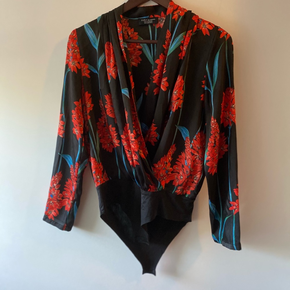 Zara Floral Bodysuit M (Fits Small)